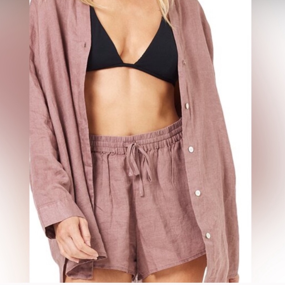 L*Space Rio Linen Shorts - Brown I
Size S I NWT